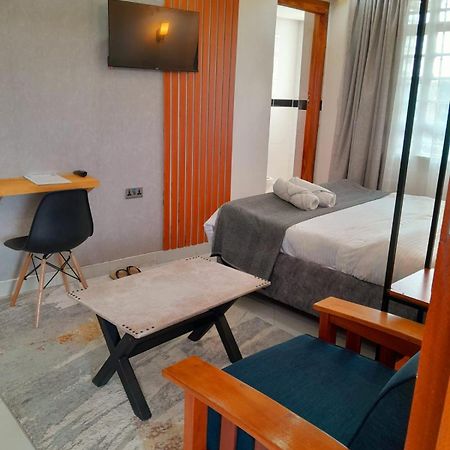Sandalwood Suites Nakuru - Studios & One Bedroom Suites Dış mekan fotoğraf