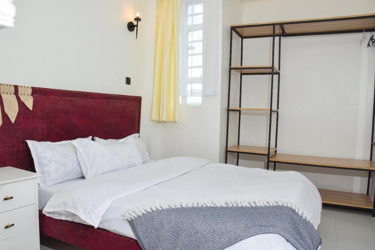 Sandalwood Suites Nakuru - Studios & One Bedroom Suites Dış mekan fotoğraf