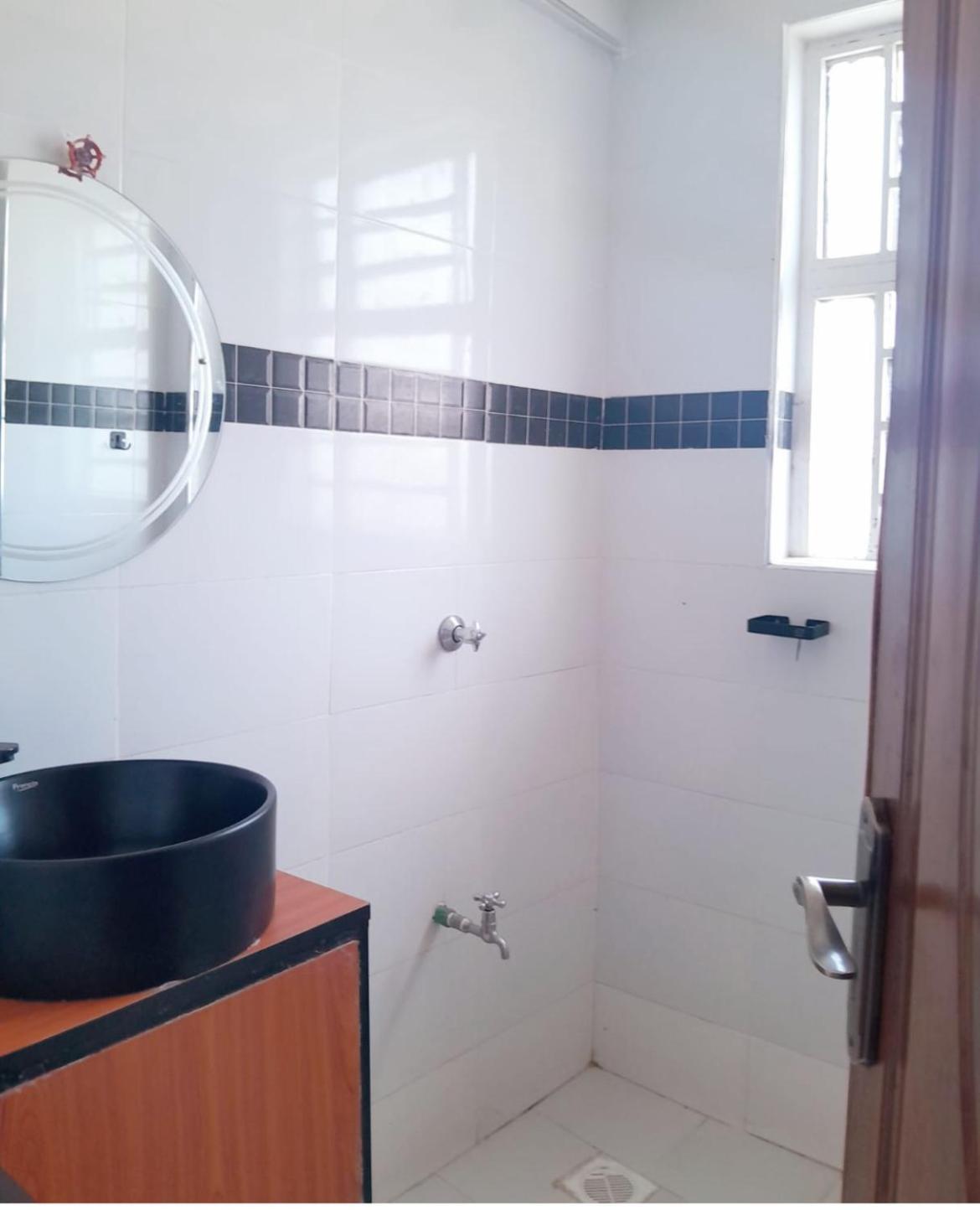 Sandalwood Suites Nakuru - Studios & One Bedroom Suites Dış mekan fotoğraf