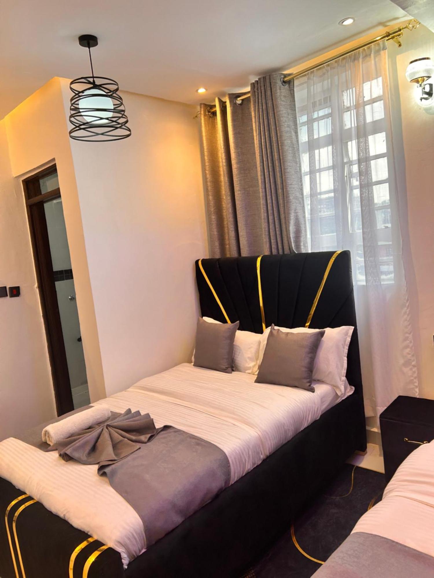 Sandalwood Suites Nakuru - Studios & One Bedroom Suites Dış mekan fotoğraf
